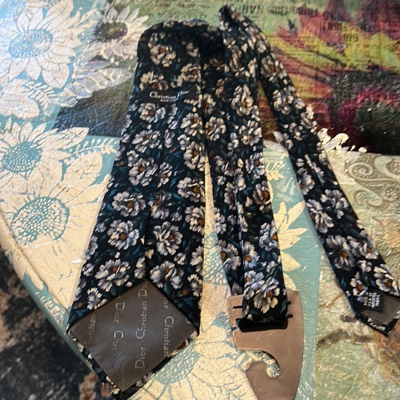 Christian Dior tie - Picture 4 of 10